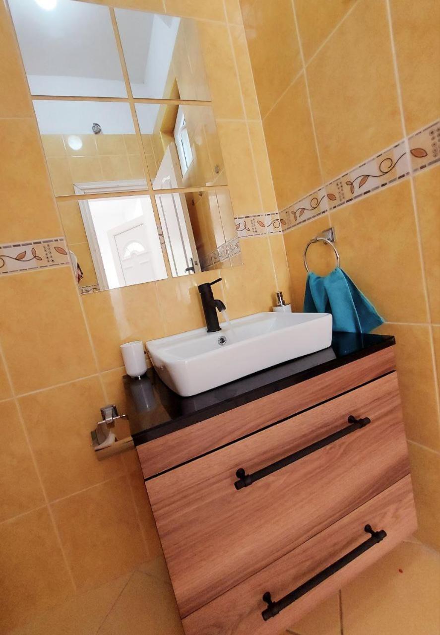Apartmani Radovic Биела Номер фото